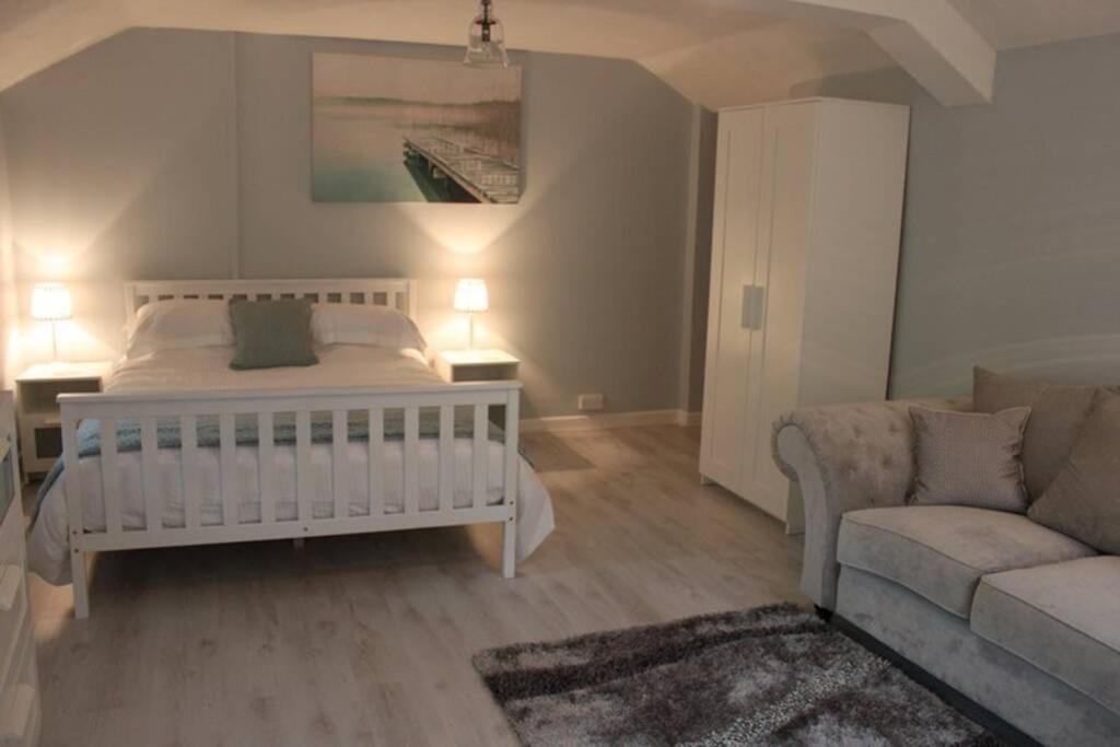 Appartamento The Little Acorn Lydney Esterno foto